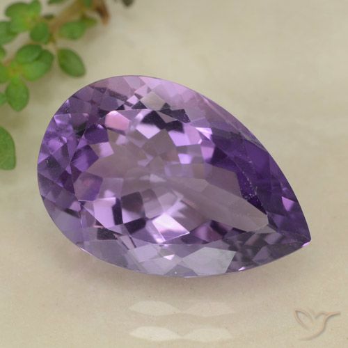 5.04ct Natürlicher Mittelviolett Amethyst, Birnenform, VS