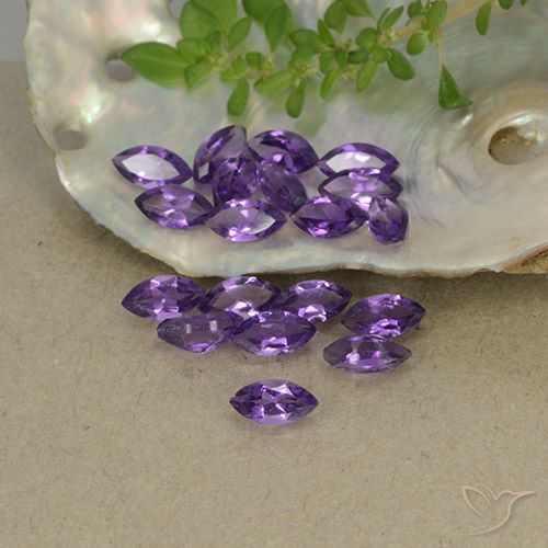 3.15ctw Natürlicher Mittelviolett Amethyst, Marquise, VS