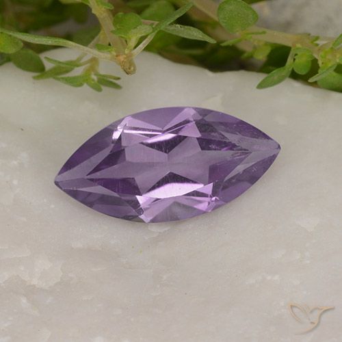 1.58ct Natürlicher Mittelviolett Amethyst, Marquise, VS