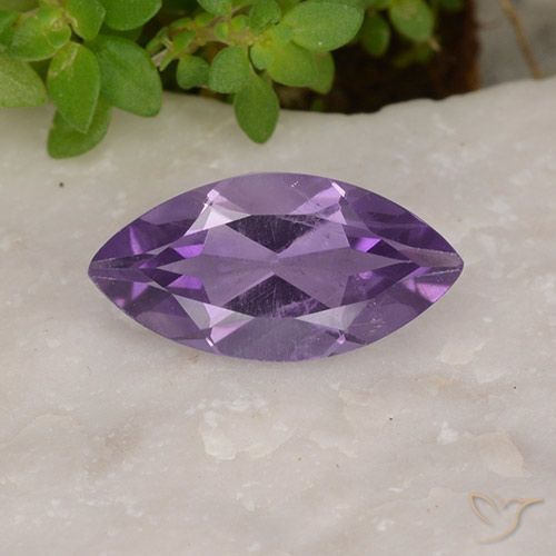 1.61ct Natürlicher Mittelviolett Amethyst, Marquise, VS