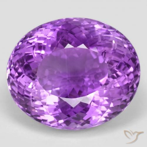 61.12ct Natürlicher Mittelviolett Amethyst, Oval, VVS