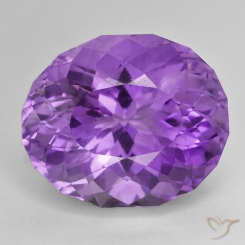 33.08ct Natürlicher Intensives Violett Amethyst, Oval, VVS