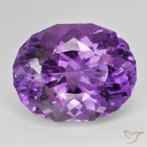 30.35ct Natürlicher Lilaisch-violett Amethyst, Oval, VVS