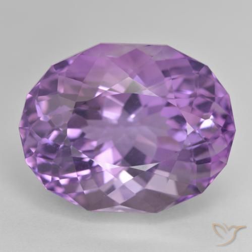 31.42ct Natürlicher Hell-Mittelviolett Amethyst, Oval, VVS