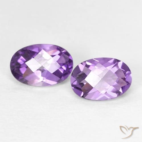 0.88ctw Natürlicher Mittelviolettes Violett Amethyst, Oval, VVS-VS