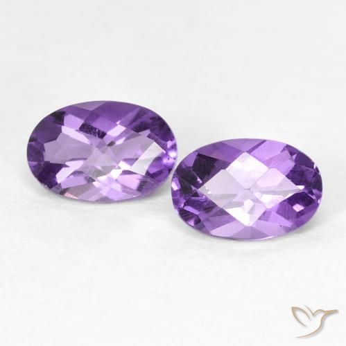 0.92ctw Natürlicher Mittelviolett Amethyst, Oval, VS