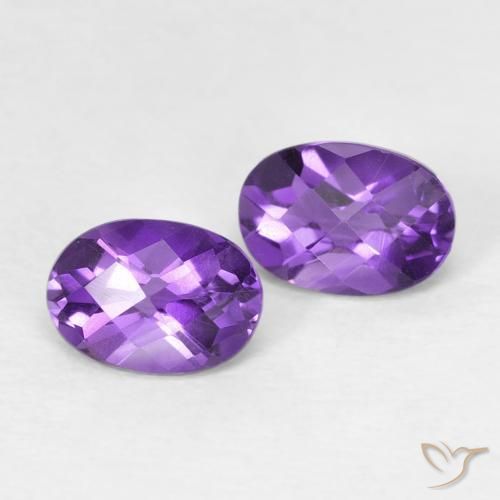 0.84ctw Natürlicher Lebhaftes Violett Amethyst, Oval, VS