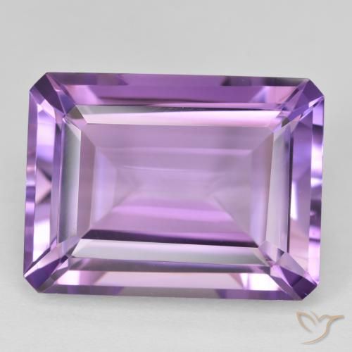 21.40ct Natürlicher Medium Light Purplish-Violet Amethyst, Smaragdschliff, VVS