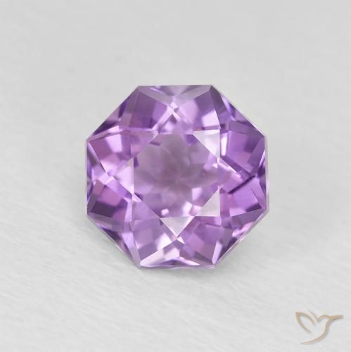 1.29ct Natürlicher Medium Light Purplish-Violet Amethyst, Smaragdschliff, VVS