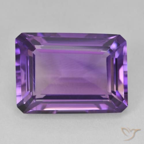 15.67ct Natürlicher Mittelviolett Amethyst, Smaragdschliff, VVS