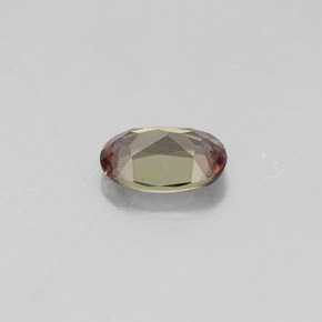 0,40 ctw natürlicher mehrfarbiger Andalusit, Oval Schliff, VVS-VS