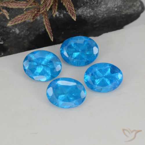 1.45ctw Natürlicher Intensives Blau Apatit, Oval, VS-SI