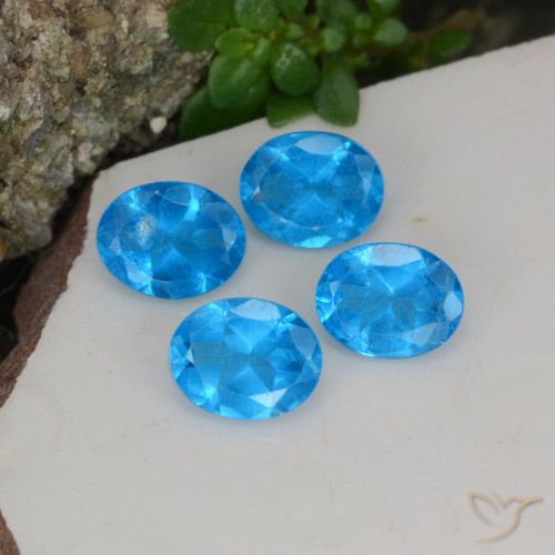 1.50ctw Natürlicher Tiefes Azur Apatit, Oval, VS-SI