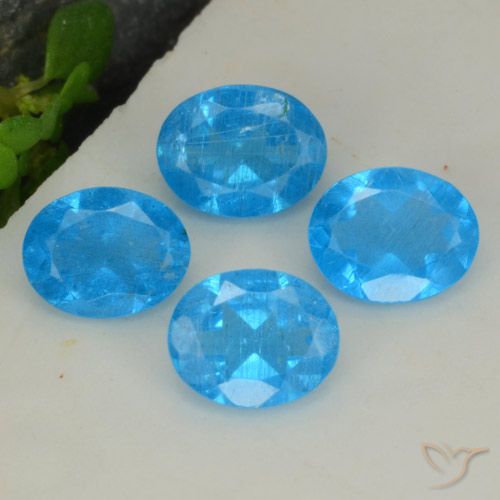 1.28ctw Natürlicher Intensives Blau Apatit, Oval, VS-SI