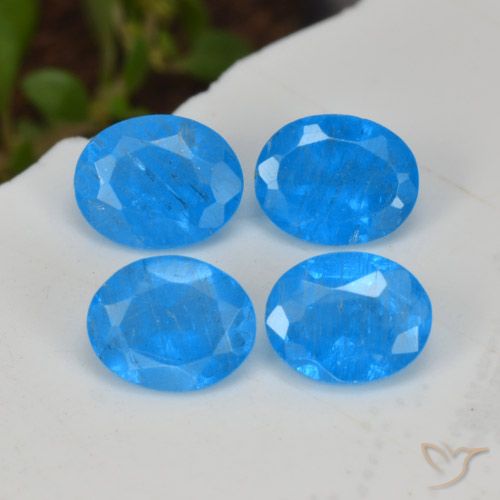 1.43ctw Natürlicher Intensives Blau Apatit, Oval, VS-SI