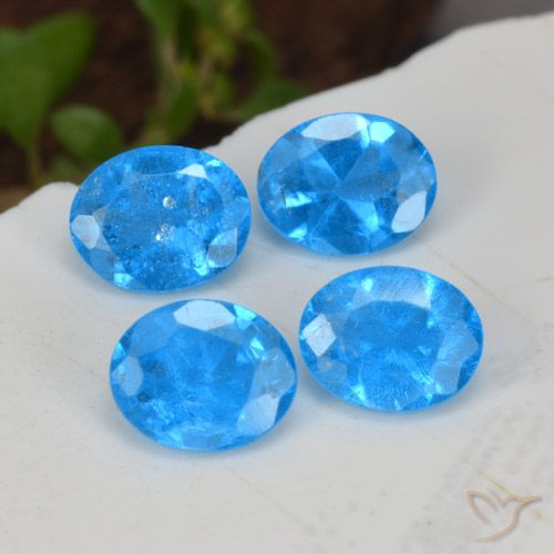1.49ctw Natürlicher Intensives Blau Apatit, Oval, VS-SI