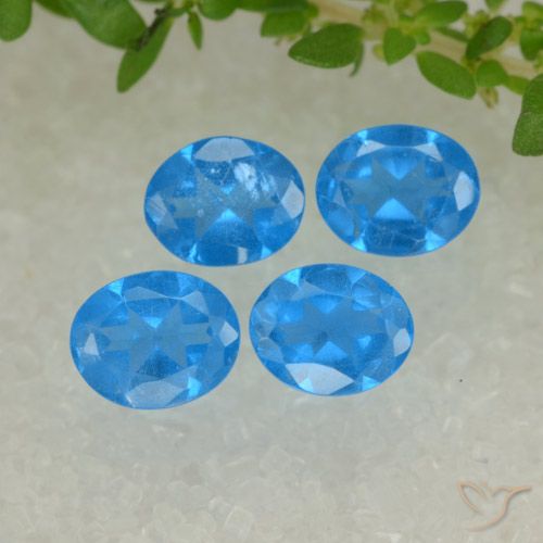 1.34ctw Natürlicher Intensives Blau Apatit, Oval, VS-SI