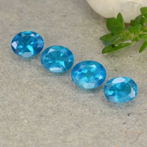 1.71ctw Natürlicher Tiefes Aquablau Apatit, Oval, VS