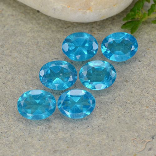 2.03ctw Natürlicher Mittelblau Apatit, Oval, VS