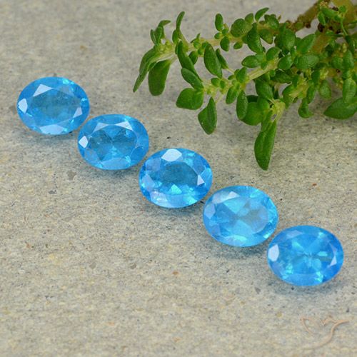 1.90ctw Natürlicher Blau Apatit, Oval, VS
