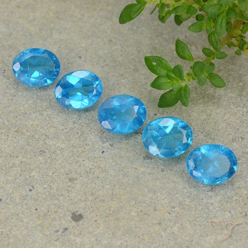 1.66ctw Natürlicher Tiefes Azur Apatit, Oval, VS