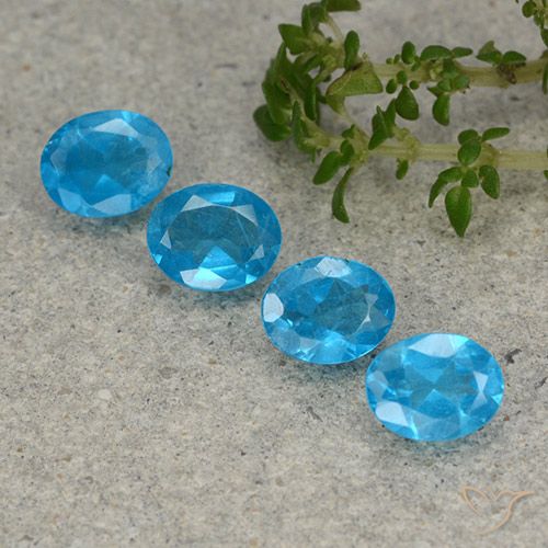 1.32ctw Natürlicher Tiefes Aquablau Apatit, Oval, VS
