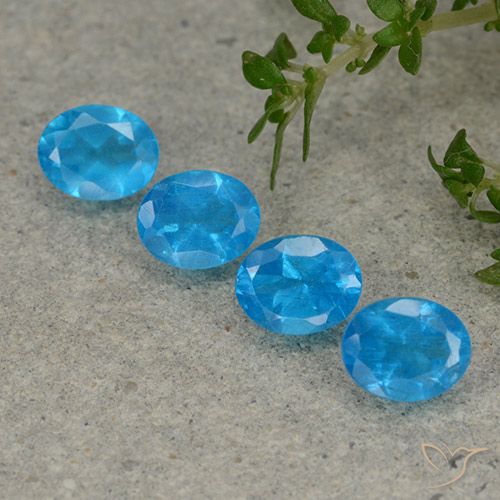 1.57ctw Natürlicher Azurblau Apatit, Oval, VS