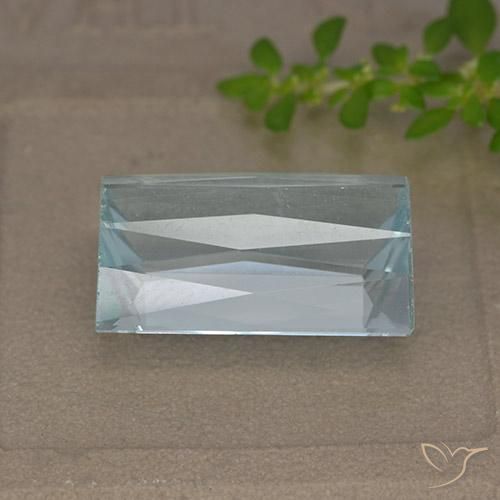 9,17 ctw natürlicher hellblau Aquamarin, Baguette, VVS
