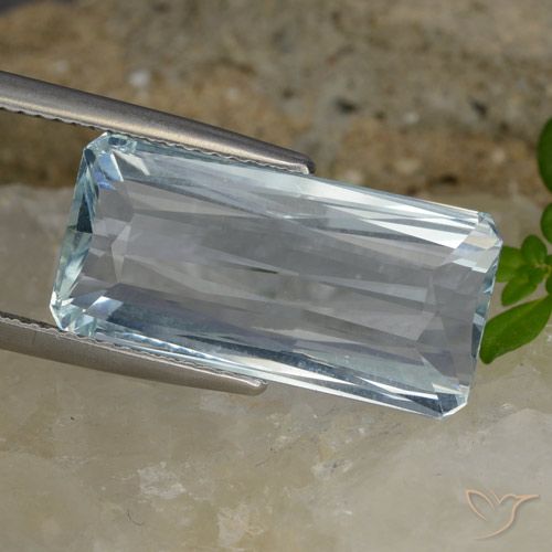 10.63ct Natürlicher hellblau Aquamarin, Smaragdschliff, VVS