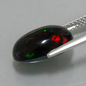 3,75 ctw natürlicher mehrfarbiger Schwarzer Opal, Oval Schliff, Lichtundurchlässig