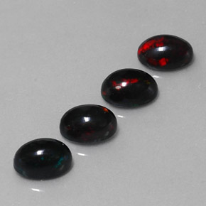 2,31 ct natürliche mehrfarbiger Schwarzer Opal-Edelsteine, Oval Schliff, Lichtundurchlässig