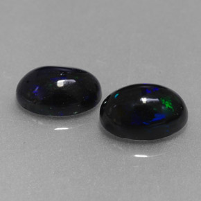  ct natürliche mehrfarbiger Schwarzer Opal-Edelsteine, Oval Schliff, Lichtundurchlässig