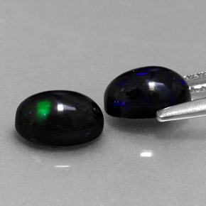  ct natürliche mehrfarbiger Schwarzer Opal-Edelsteine, Oval Schliff, Lichtundurchlässig