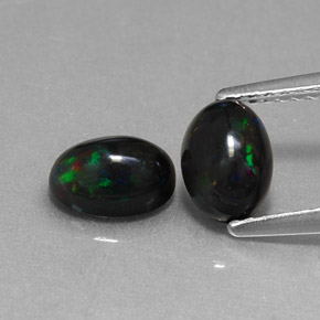  ct natürliche mehrfarbiger Schwarzer Opal-Edelsteine, Oval Schliff, Lichtundurchlässig