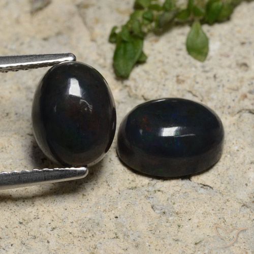 3.23ctw Natürlicher Mehrfarbig Schwarzer Opal, Oval, Lichtdurchlässig