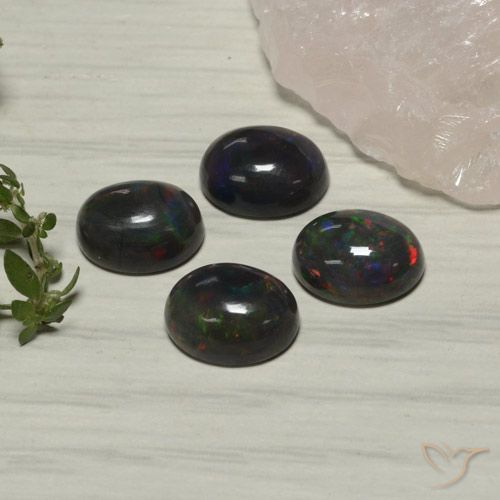 5.55ctw Natürlicher Mehrfarbig Schwarzer Opal, Oval, Lichtdurchlässig