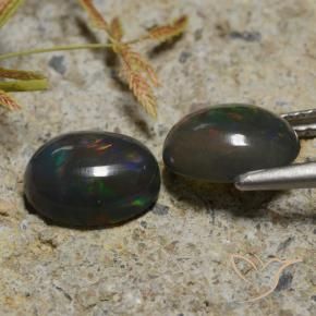 2.30 ct natürliche Mehrfarbig Schwarzer Opal-Edelsteine, Oval, Lichtdurchlässig