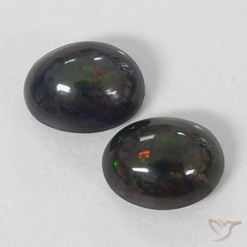 2.40ctw Natürlicher Mehrfarbig Schwarzer Opal, Oval, Lichtundurchlässig