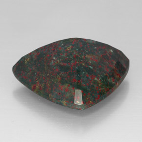 9,17 ctw natürlicher Grün gefleckt Blutstein, Trillion, Lichtundurchlässig