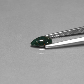 0,72 ctw natürlicher grüner Blutstein, Birnenform, Lichtundurchlässig