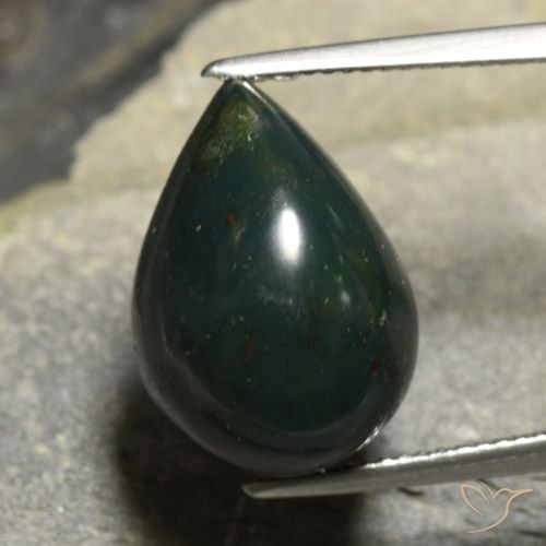 13.48ct Natürlicher tiefgrün Blutstein, Birnenform, Lichtundurchlässig