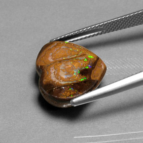 10,28 ctw natürlicher mehrfarbiger Boulder-Opal, Herzform, Lichtundurchlässig
