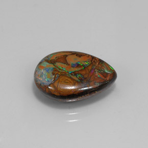 8,30 ctw natürlicher mehrfarbiger Boulder-Opal, Birnenform, Lichtundurchlässig