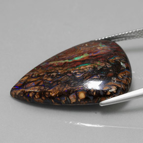 21,74 ctw natürlicher mehrfarbiger Boulder-Opal, Birnenform, Lichtundurchlässig