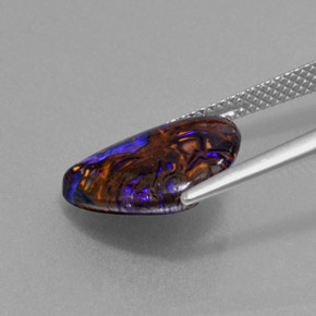 4,96 ctw natürlicher mehrfarbiger Boulder-Opal, Trillion, Lichtundurchlässig
