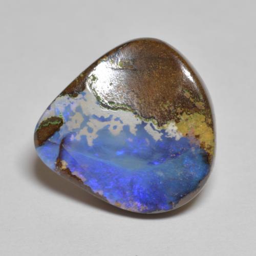 7,43 ctw natürlicher mehrfarbiger Boulder-Opal, Birnenform, Lichtundurchlässig