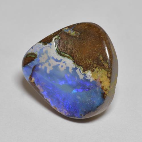 7,43 ctw natürlicher mehrfarbiger Boulder-Opal, Birnenform, Lichtundurchlässig