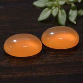 2,39 ct natürliche orangefarbener Karneol-Edelsteine, Oval Schliff, Lichtdurchlässig