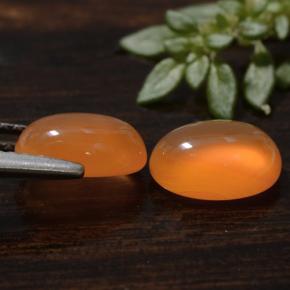2,39 ct natürliche orangefarbener Karneol-Edelsteine, Oval Schliff, Lichtdurchlässig