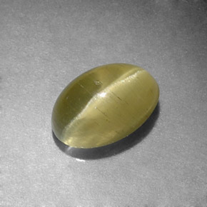 1,31 ctw natürlicher grüner Cat's Eye Apatite, Oval Schliff, Lichtdurchlässig
